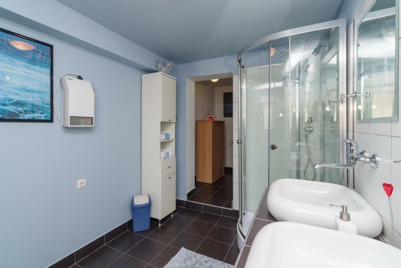 Sarar Apartment