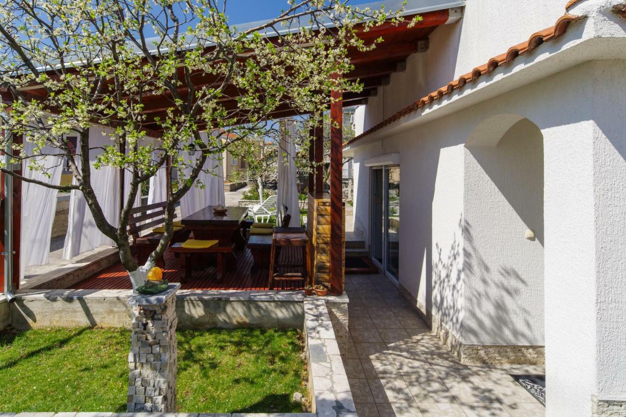 Sarar Apartment *